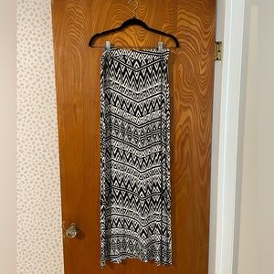 Aztec maxi skirt, small.